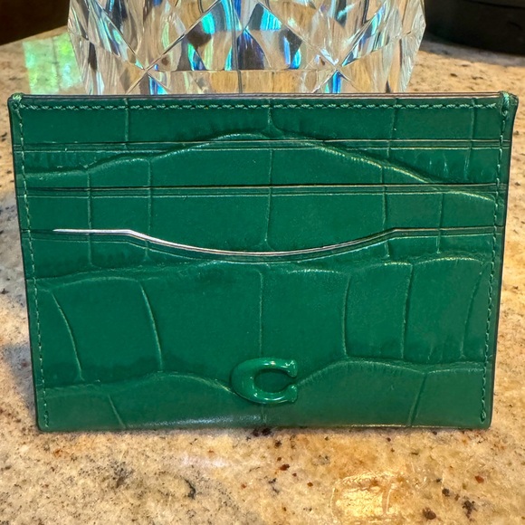 COACH SLIM CROCODILE LEATHER CARD CASE - Picture 1 of 3